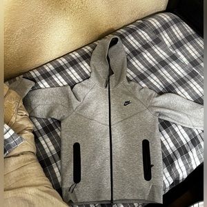 Grey Nike tech fleece